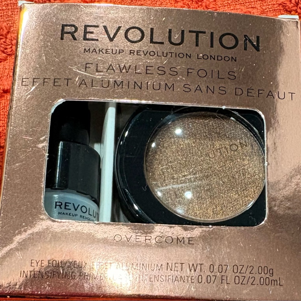Revolution Flawless Foils Eyeshadow